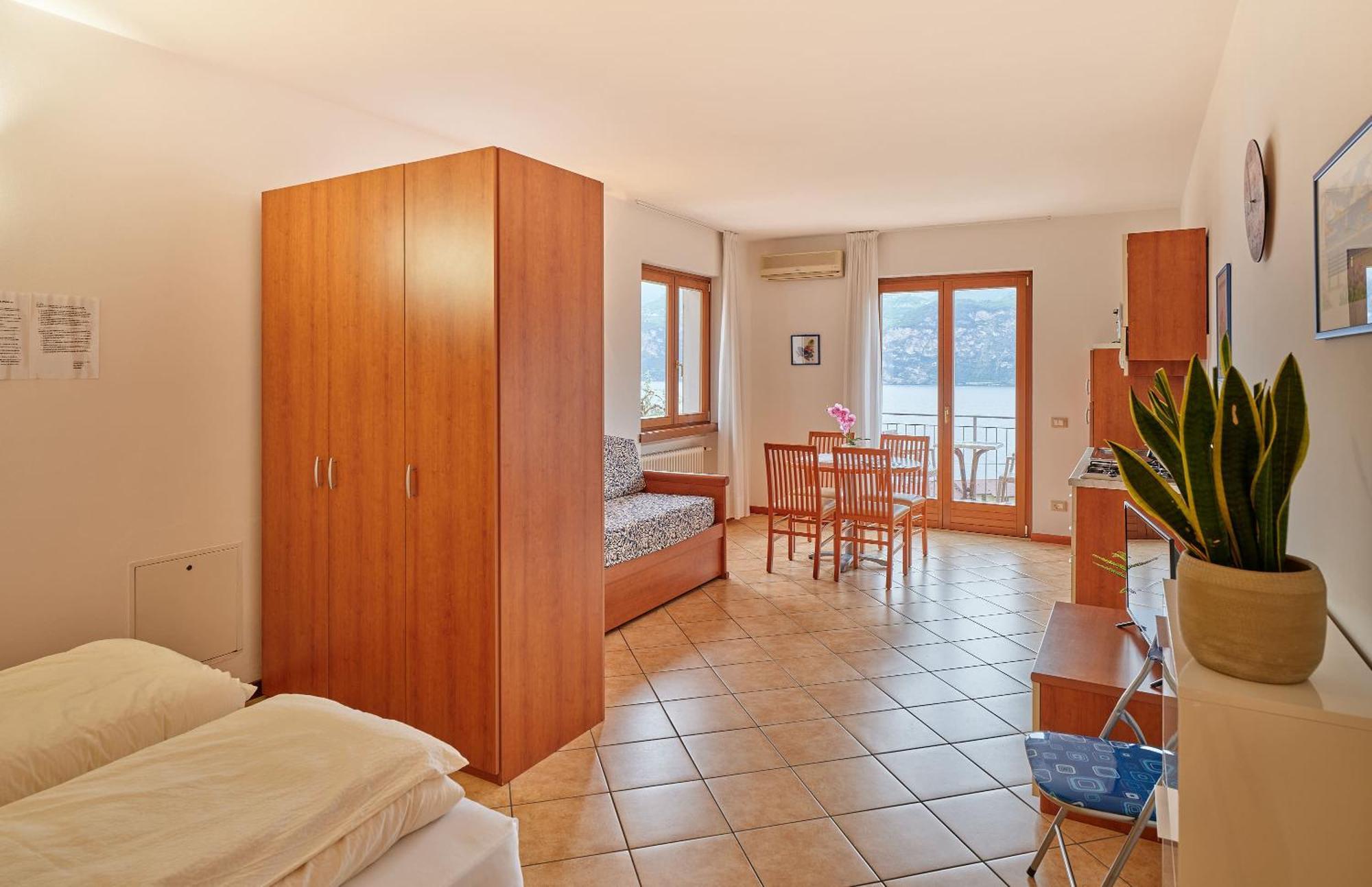 Appartamenti La Perla Malcesine Exteriör bild